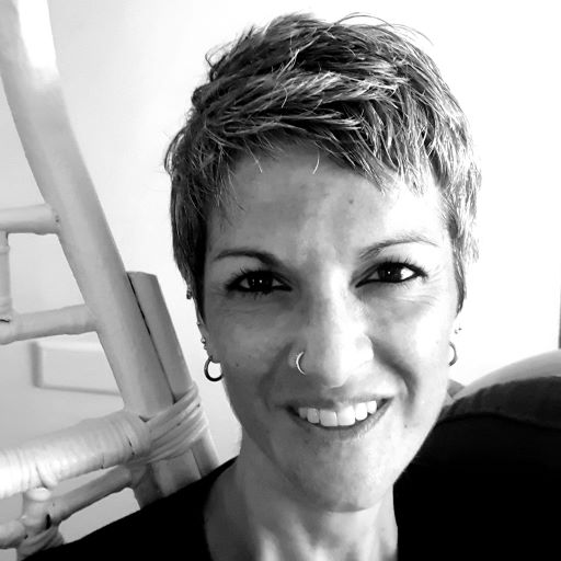 Read Tarot with Confidence Review: Shoba N